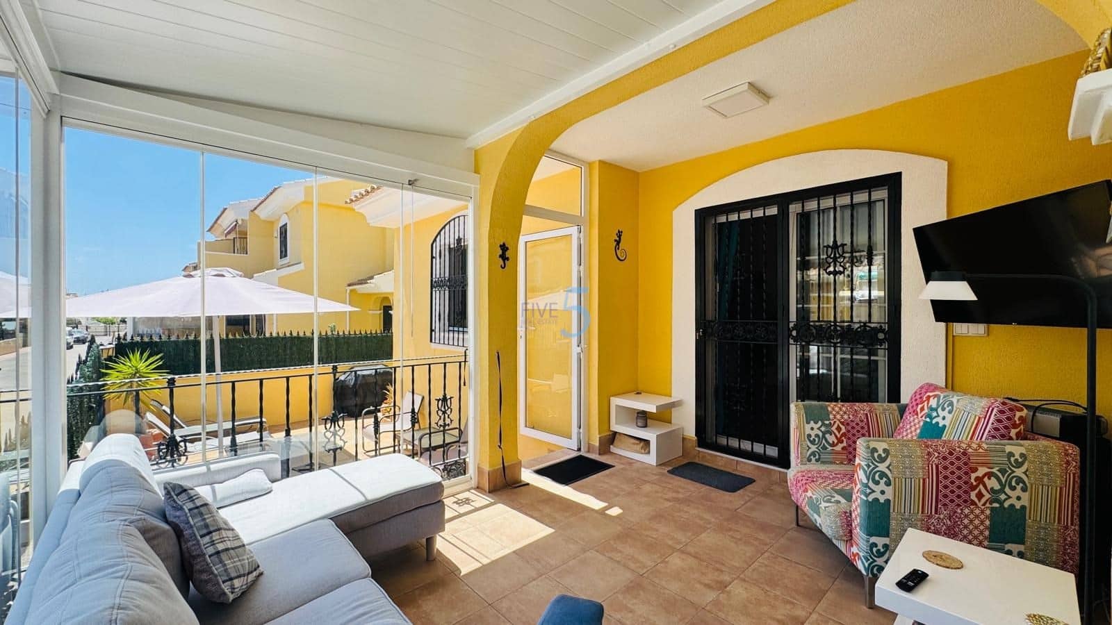 3 bedroom Villa for sale in Playa Flamenca with pool garage - € 299,999 (Ref: 9906649)