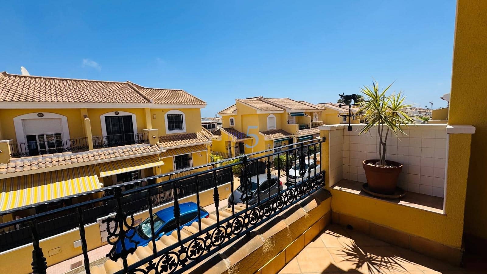 3 bedroom Villa for sale in Playa Flamenca with pool garage - € 299,999 (Ref: 9906649)