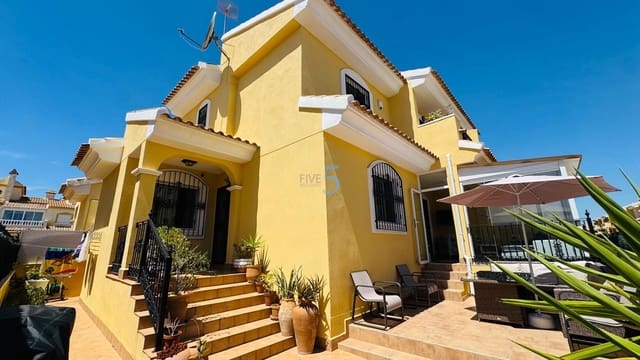 3 bedroom Villa for sale in Playa Flamenca, Orihuela with pool garage - € 299,999 (Ref: 9906649)