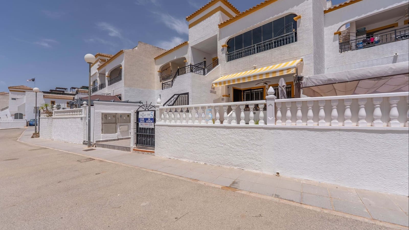 2 bedroom Apartment for sale in Vistabella with pool - € 135,000 (Ref: 9906650)