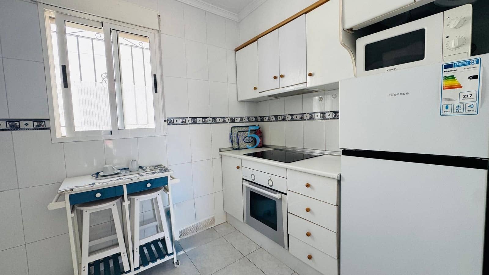 2 soveværelse Lejlighed til salg i Torrevieja med swimmingpool - € 135.000 (Ref: 9906651)