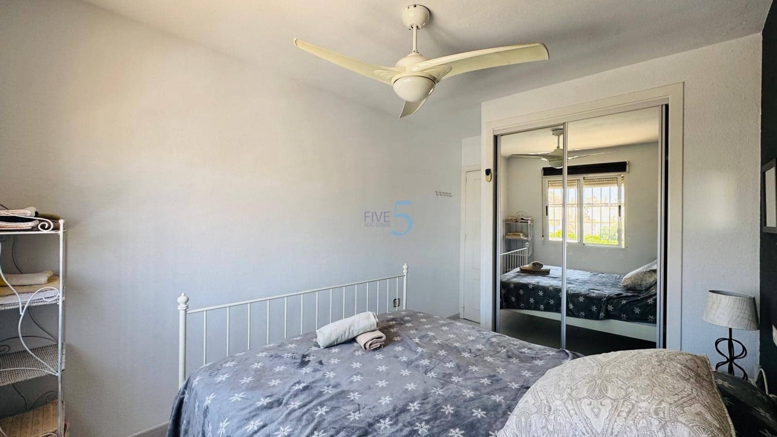 2 soveværelse Lejlighed til salg i Torrevieja med swimmingpool - € 135.000 (Ref: 9906651)