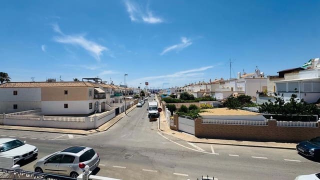 2 soveværelse Lejlighed til salg i Torrevieja med swimmingpool - € 135.000 (Ref: 9906651)
