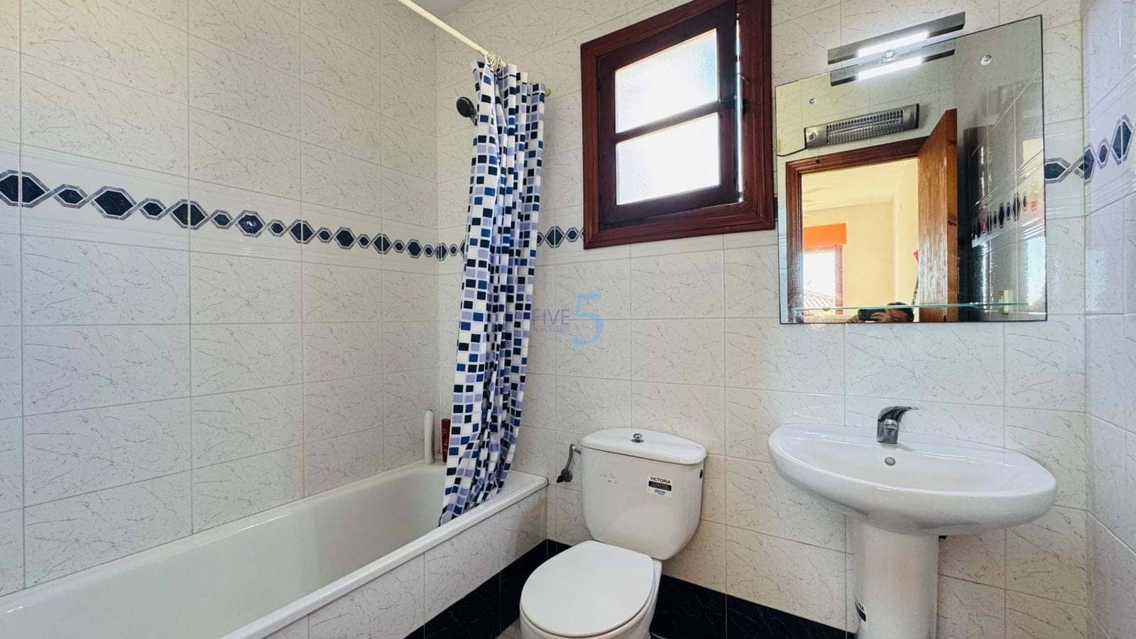 1 Zimmer Apartment zu verkaufen in Villamartin mit Pool - 105.000 € (Ref: 9906652)