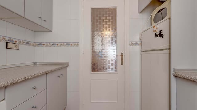 2 makuuhuone Huoneisto myytävänä paikassa Vistabella, Orihuela mukana uima-altaan - 135 000 € (Ref: 9906653)