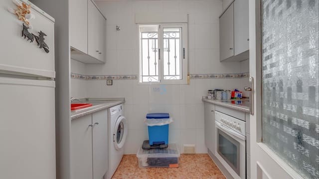 2 makuuhuone Huoneisto myytävänä paikassa Vistabella, Orihuela mukana uima-altaan - 135 000 € (Ref: 9906653)