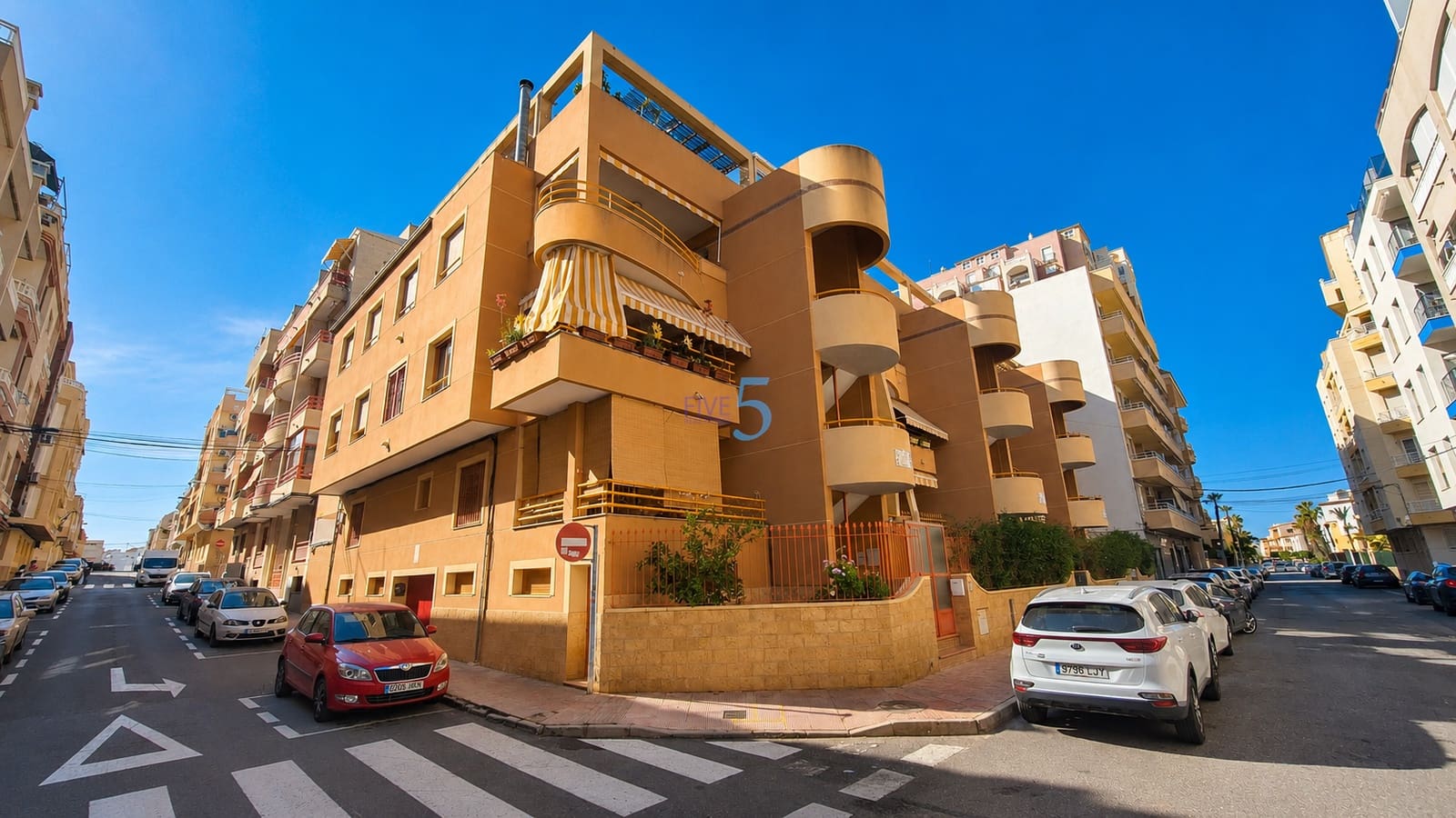 2 makuuhuone Huoneisto myytävänä paikassa Torrevieja - 183 000 € (Ref: 9909472)
