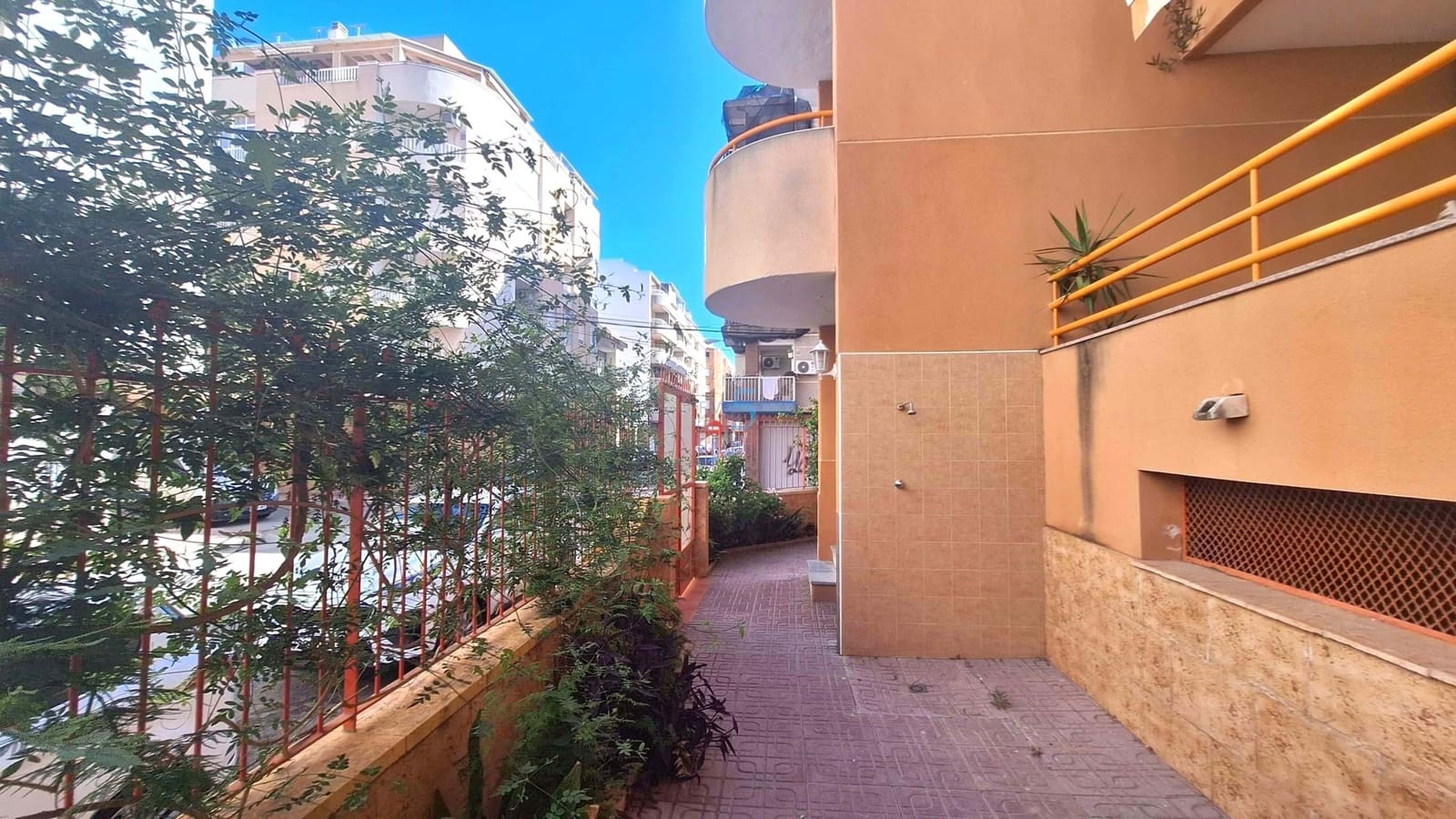 2 makuuhuone Huoneisto myytävänä paikassa Torrevieja - 183 000 € (Ref: 9909472)