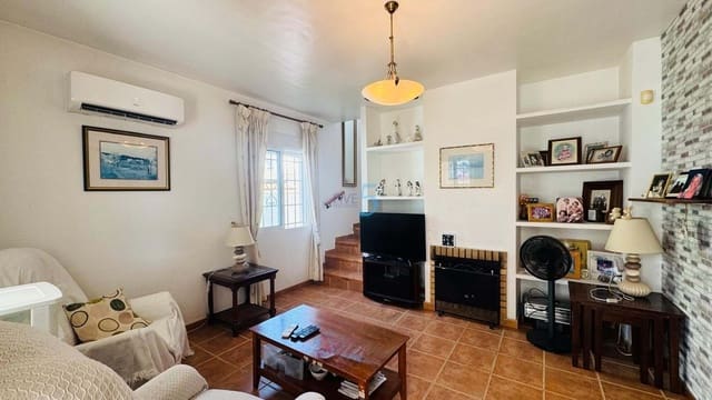 3 bedroom Villa for sale in Dehesa de Campoamor, Orihuela with pool garage - € 359,900 (Ref: 9909474)