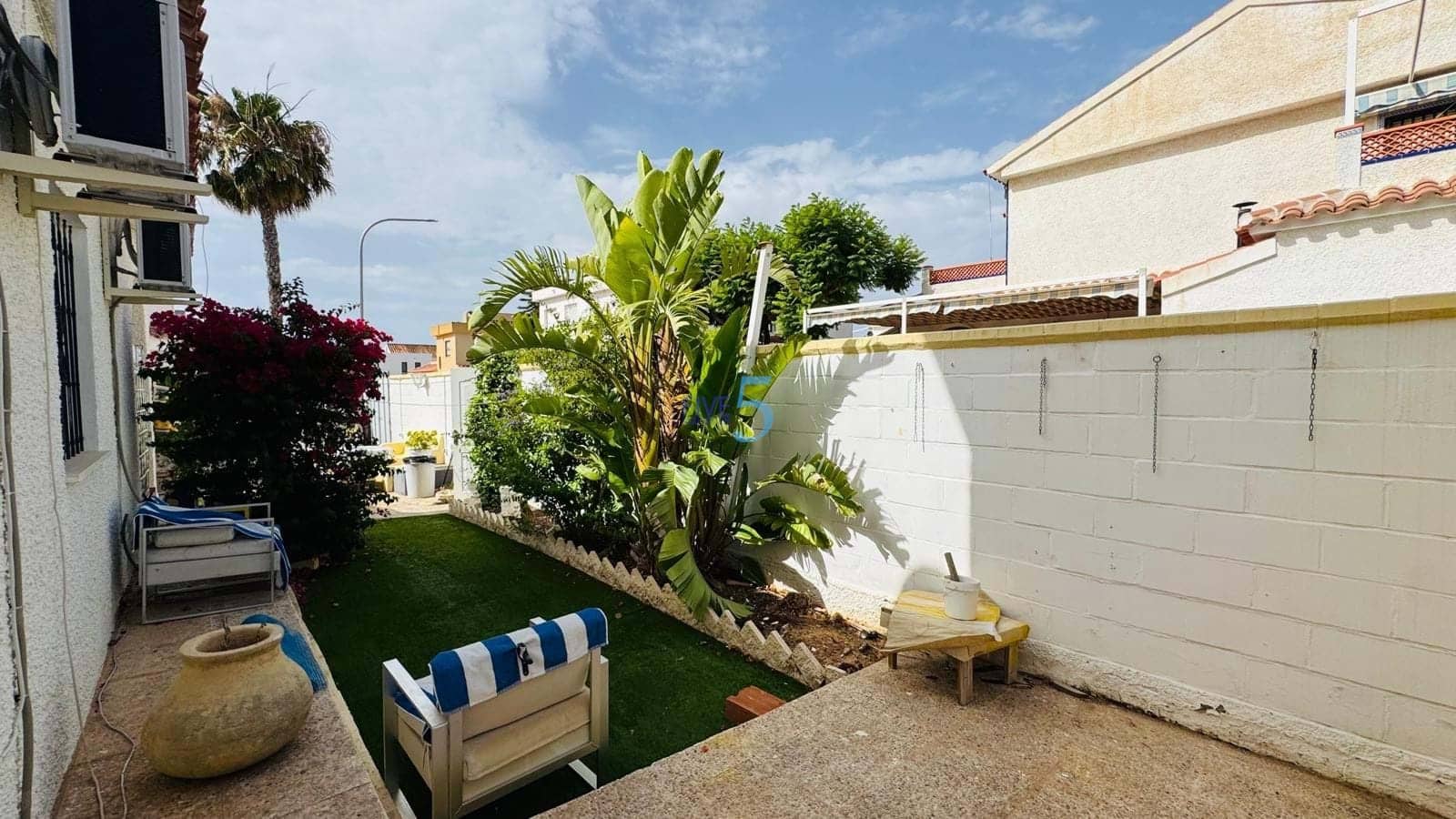 3 bedroom Villa for sale in Dehesa de Campoamor with pool garage - € 359,900 (Ref: 9909474)