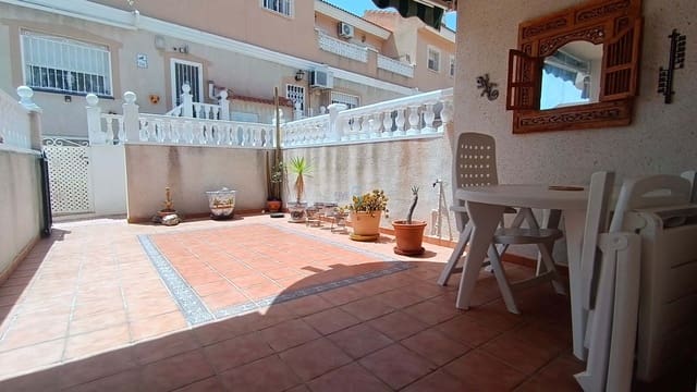 2 makuuhuone Omakotitalo myytävänä paikassa Ciudad Quesada, Rojales mukana uima-altaan - 175 000 € (Ref: 9909854)