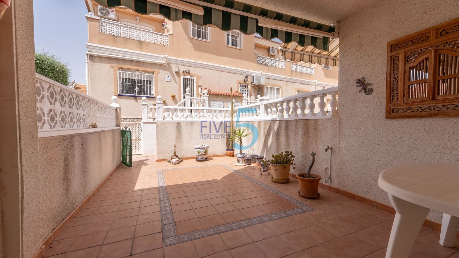 2 slaapkamer Huis te koop in Ciudad Quesada met zwembad - € 175.000 (Ref: 9909854)