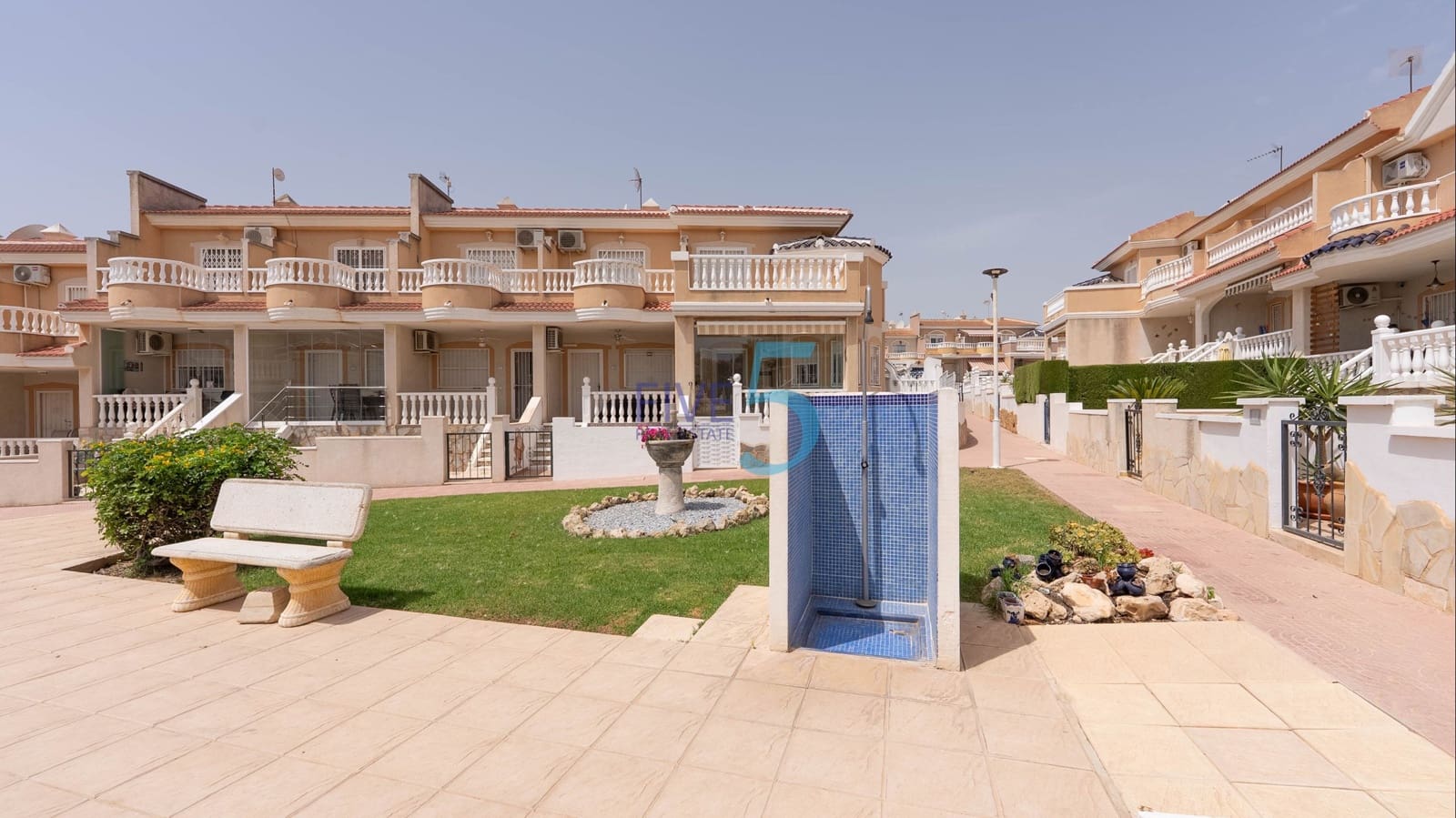 2 slaapkamer Huis te koop in Ciudad Quesada met zwembad - € 175.000 (Ref: 9909854)