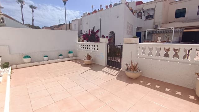 2 makuuhuone Bungalow myytävänä paikassa Torrevieja - 115 000 € (Ref: 9909855)