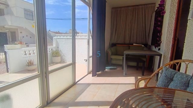 2 makuuhuone Bungalow myytävänä paikassa Torrevieja - 115 000 € (Ref: 9909855)