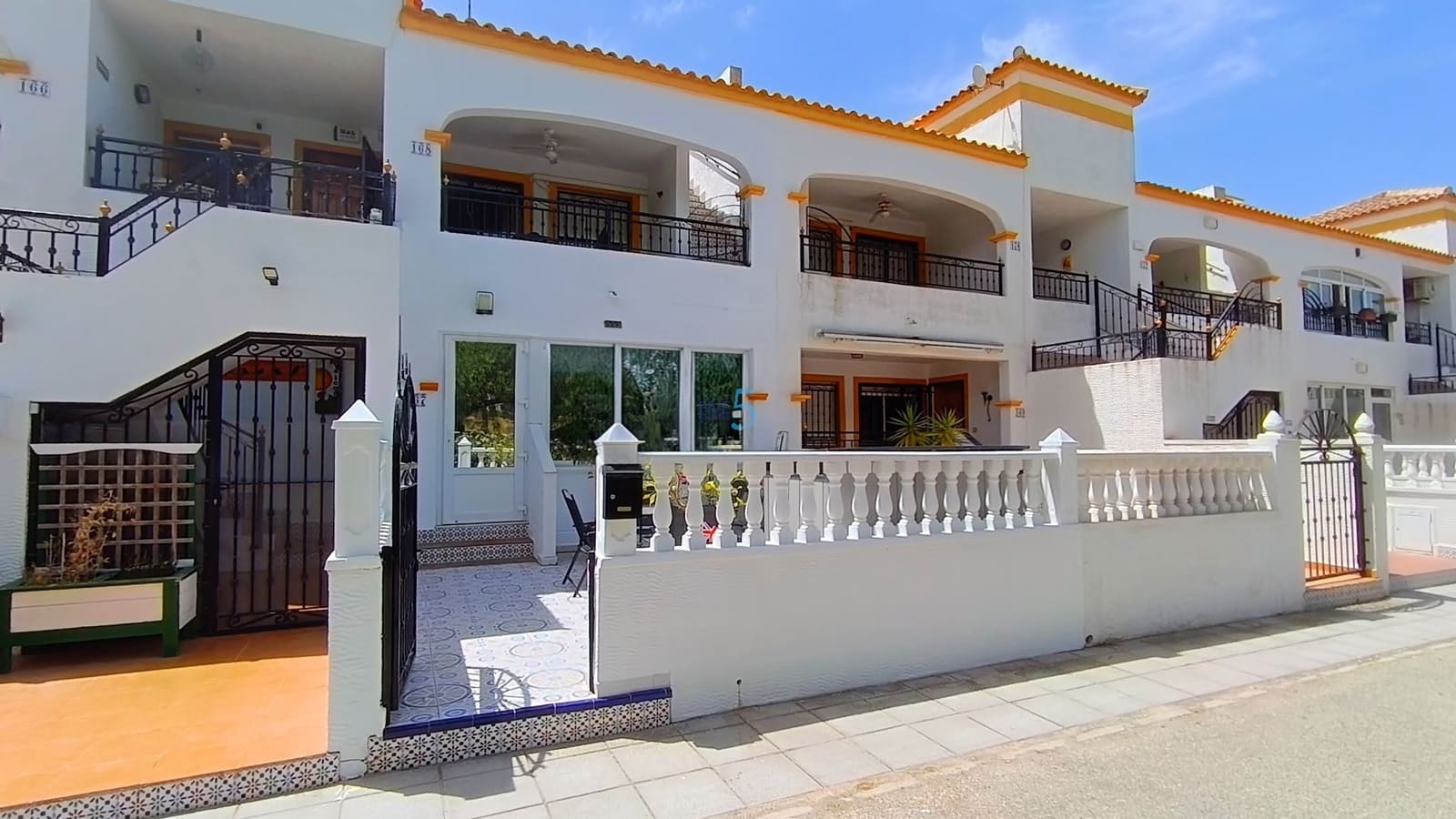Apartamento de 2 habitaciones en Vistabella en venta con piscina garaje - 145.000 € (Ref: 9909856)