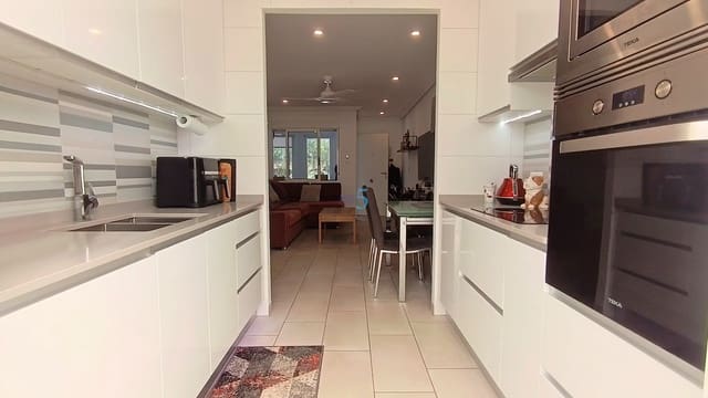 Apartamento de 2 habitaciones en Vistabella, Orihuela en venta con piscina garaje - 145.000 € (Ref: 9909856)