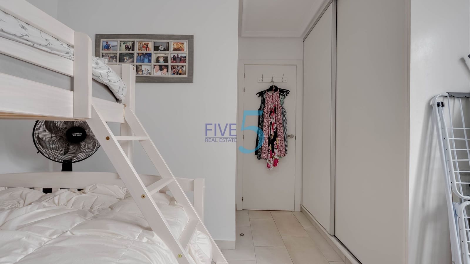 2 bedroom Apartment for sale in Vistabella with pool garage - € 145,000 (Ref: 9909856)