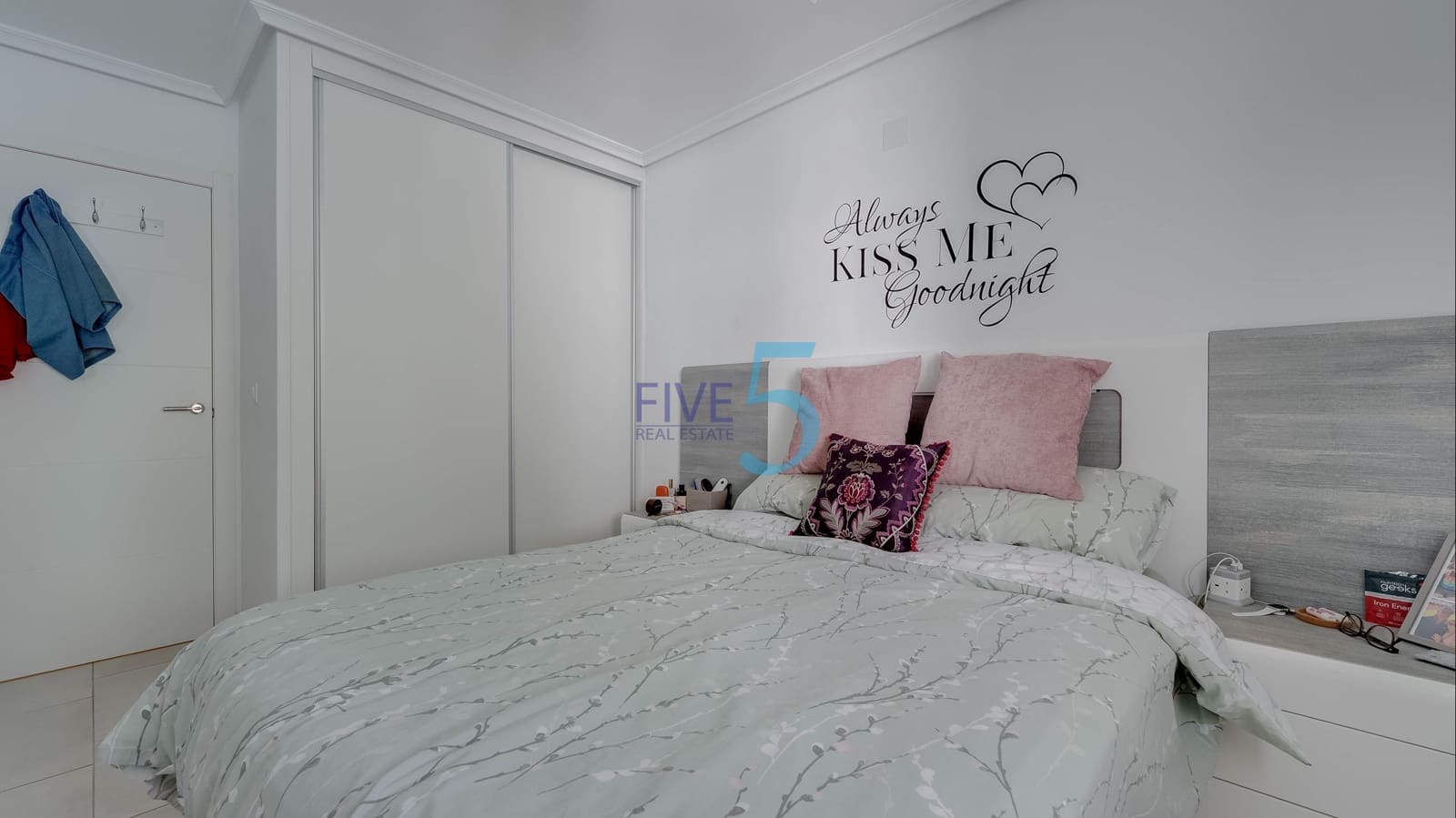 2 bedroom Apartment for sale in Vistabella with pool garage - € 145,000 (Ref: 9909856)