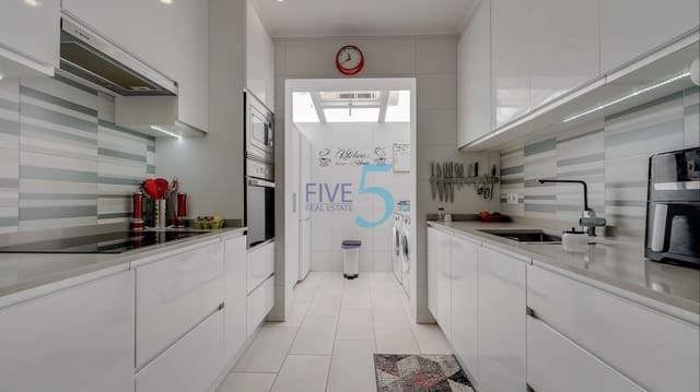 2 soverom Leilighet til salgs i Vistabella, Orihuela med svømmebasseng garasje - € 145 000 (Ref: 9909856)