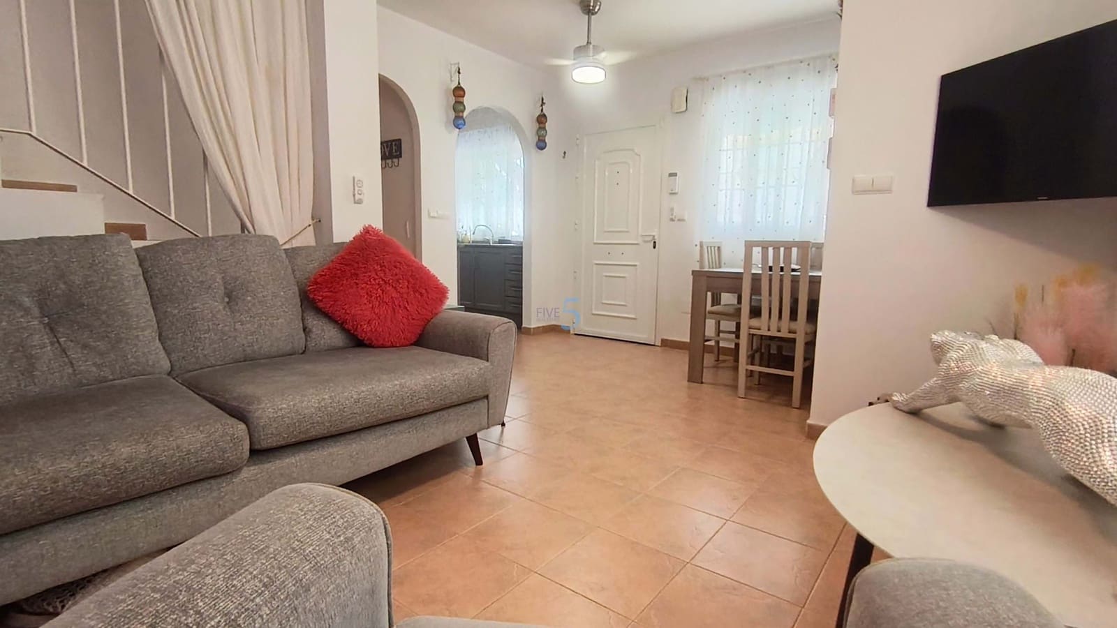 2 slaapkamer Huis te koop in Torrevieja met zwembad - € 175.000 (Ref: 9909857)