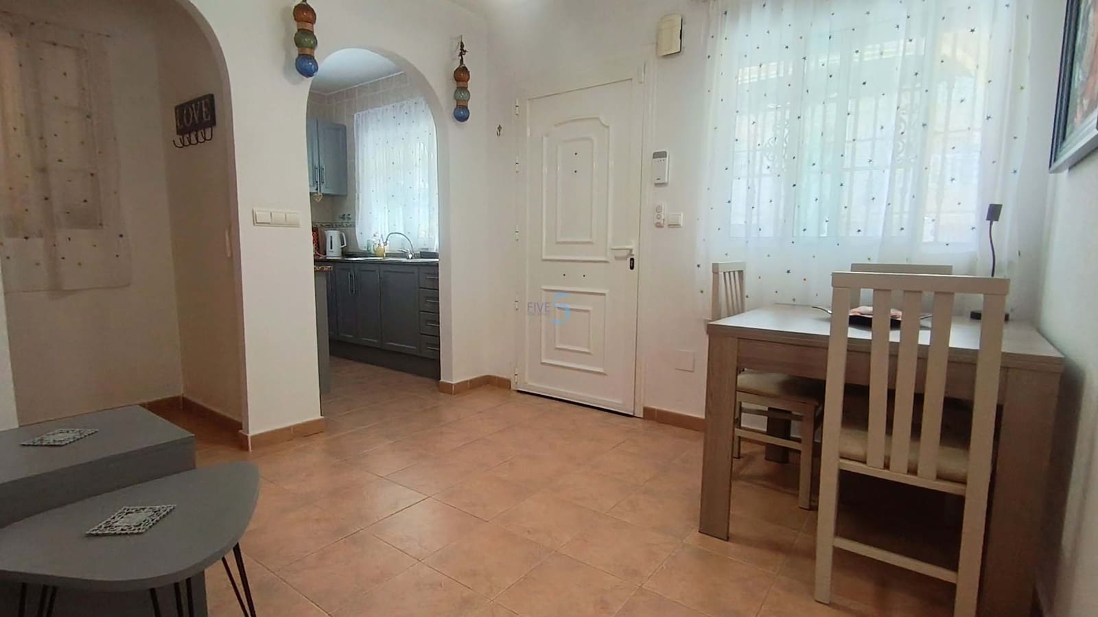 2 slaapkamer Huis te koop in Torrevieja met zwembad - € 175.000 (Ref: 9909857)