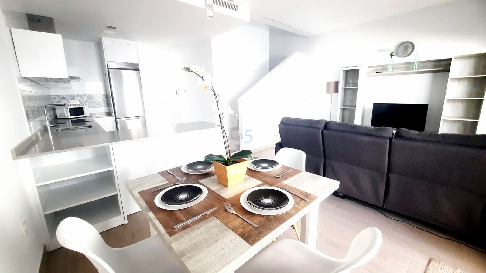 3 makuuhuone Omakotitalo myytävänä paikassa Pilar de la Horadada mukana uima-altaan - 299 950 € (Ref: 9911568)