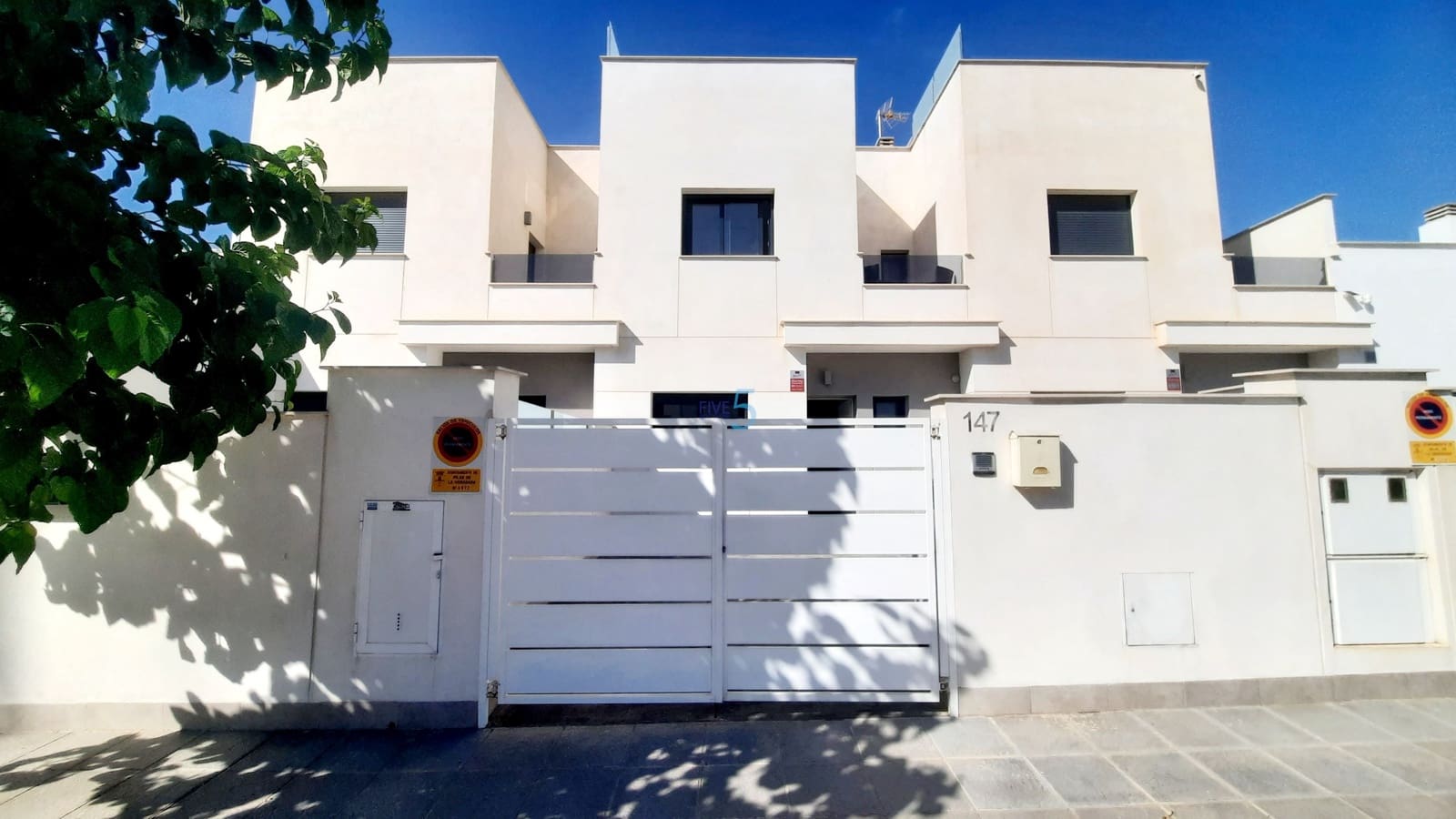 3 makuuhuone Omakotitalo myytävänä paikassa Pilar de la Horadada mukana uima-altaan - 299 950 € (Ref: 9911568)