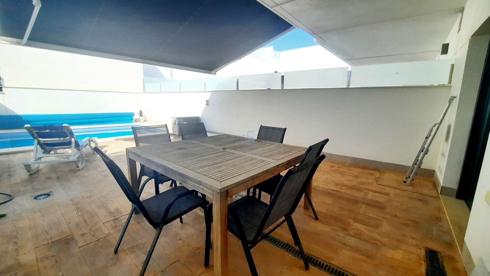 3 makuuhuone Omakotitalo myytävänä paikassa Pilar de la Horadada mukana uima-altaan - 299 950 € (Ref: 9911568)