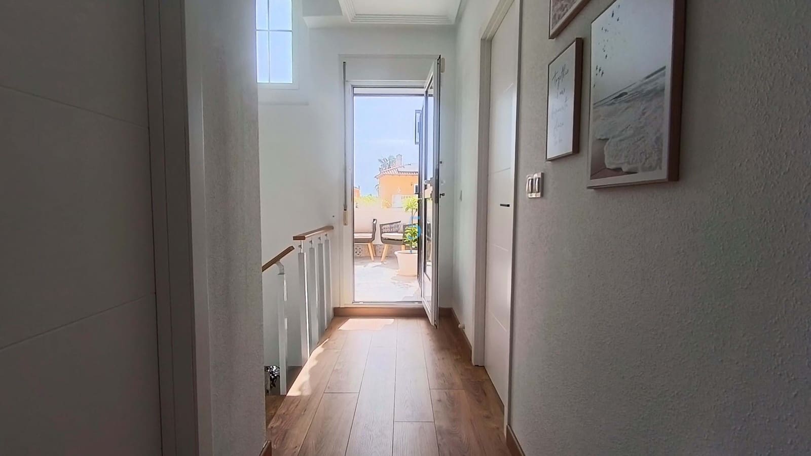 3 makuuhuone Huvila myytävänä paikassa El Raso mukana uima-altaan - 325 000 € (Ref: 9911994)