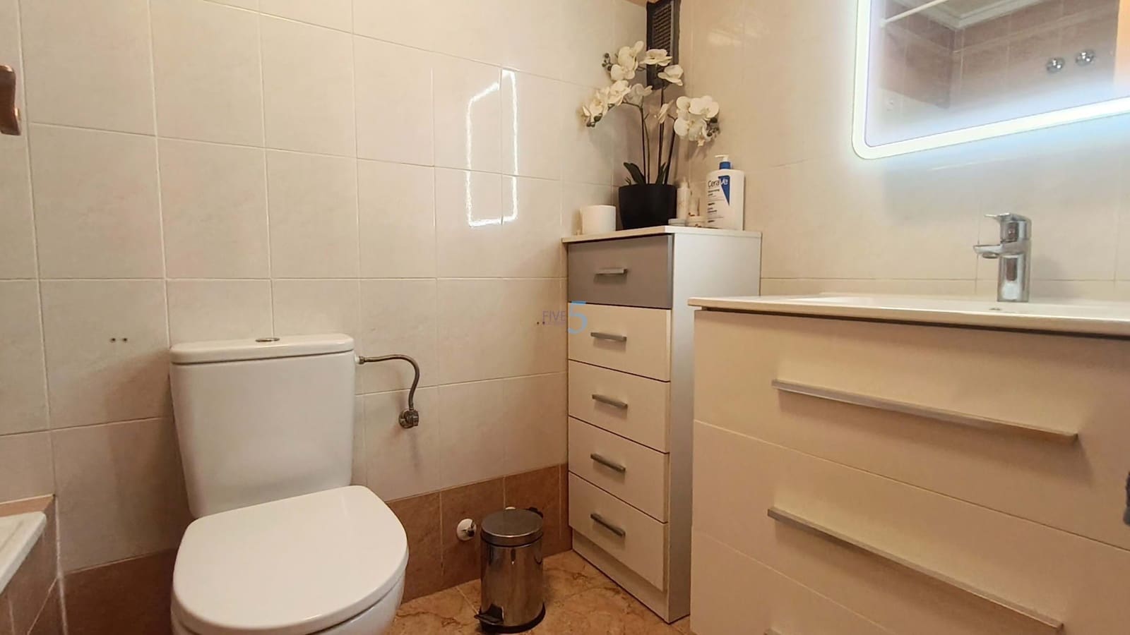 2 chambre Appartement à vendre à Torrevieja avec piscine - 125 000 € (Ref: 9911995)