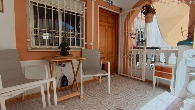 2 chambre Appartement à vendre à Torrevieja avec piscine - 125 000 € (Ref: 9911995)