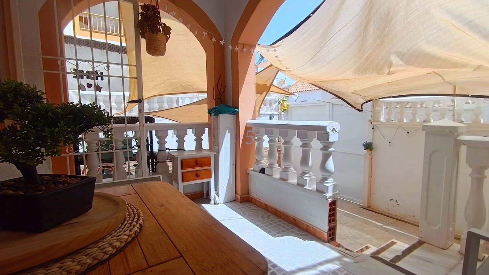 2 chambre Appartement à vendre à Torrevieja avec piscine - 125 000 € (Ref: 9911995)