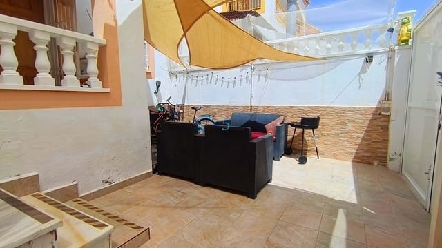 2 chambre Appartement à vendre à Torrevieja avec piscine - 125 000 € (Ref: 9911995)