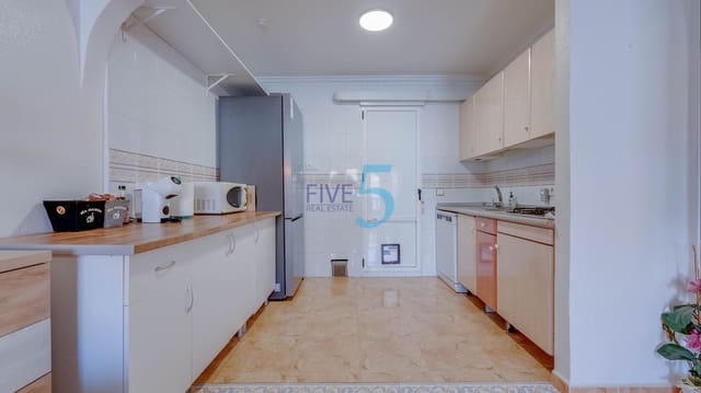2 quarto Apartamento para venda em Torrevieja com piscina - 125 000 € (Ref: 9911995)