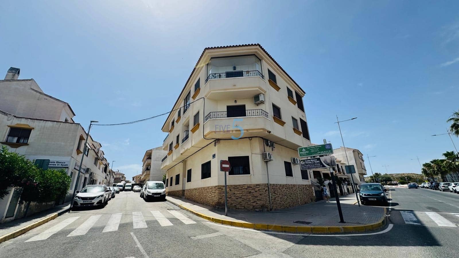 3 bedroom Apartment for sale in San Miguel de Salinas with pool - € 154,000 (Ref: 9913791)