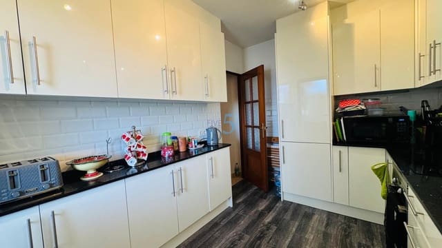 3 bedroom Apartment for sale in San Miguel de Salinas with pool - € 154,000 (Ref: 9913791)