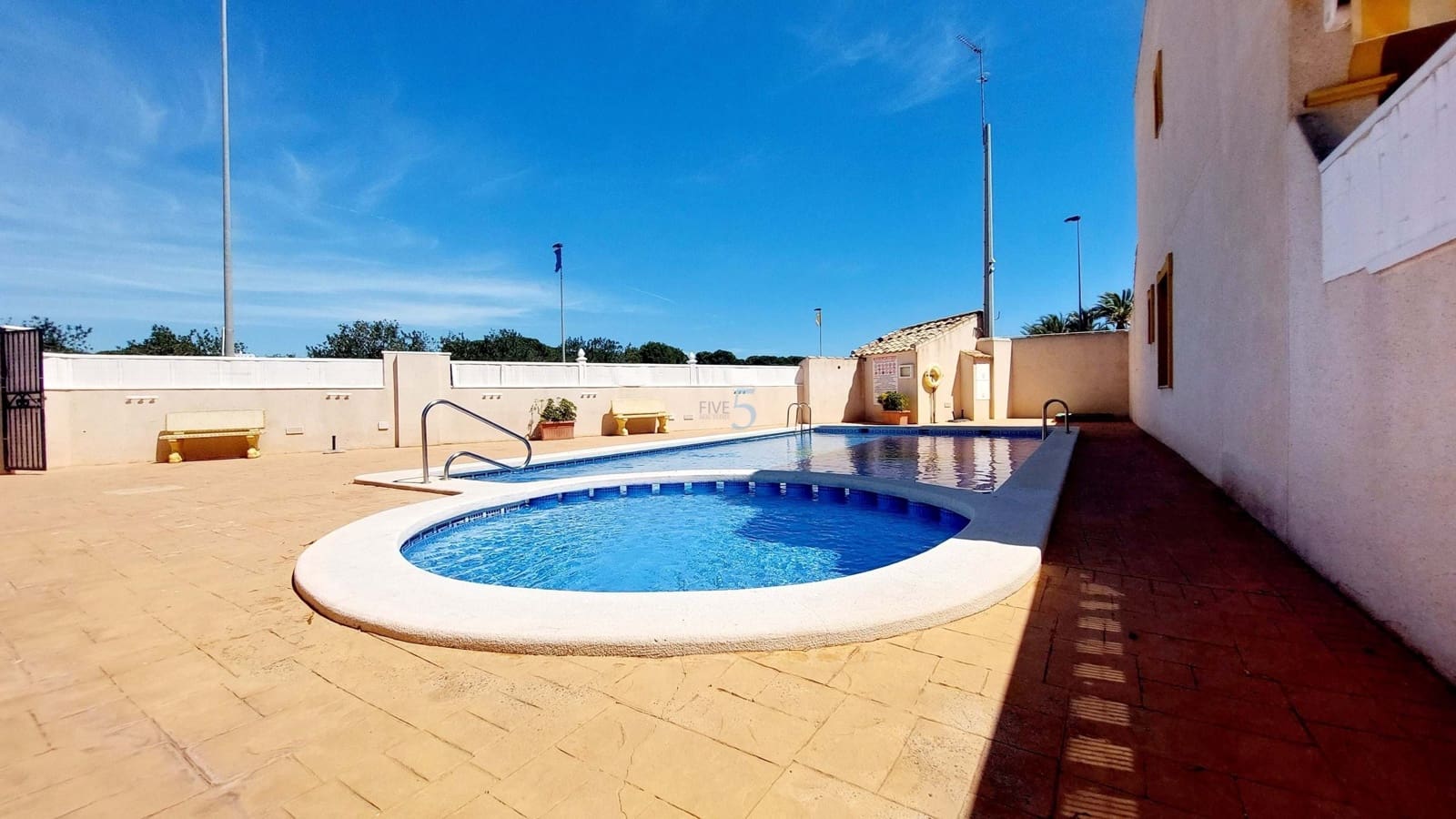 2 quarto Casa em Banda para venda em Santiago de la Ribera com piscina - 165 000 € (Ref: 9913792)