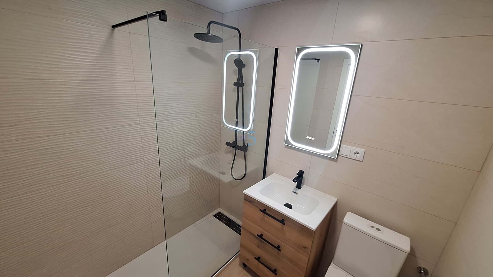 2 quarto Bungalow para venda em Torrevieja - 165 000 € (Ref: 9914631)