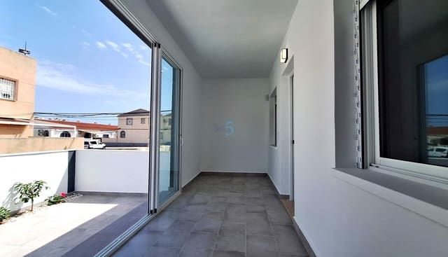 2 quarto Bungalow para venda em Torrevieja - 165 000 € (Ref: 9914631)