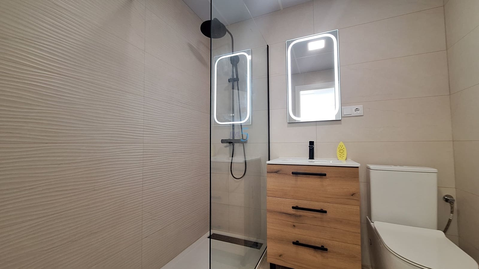 2 quarto Bungalow para venda em Torrevieja - 165 000 € (Ref: 9914631)