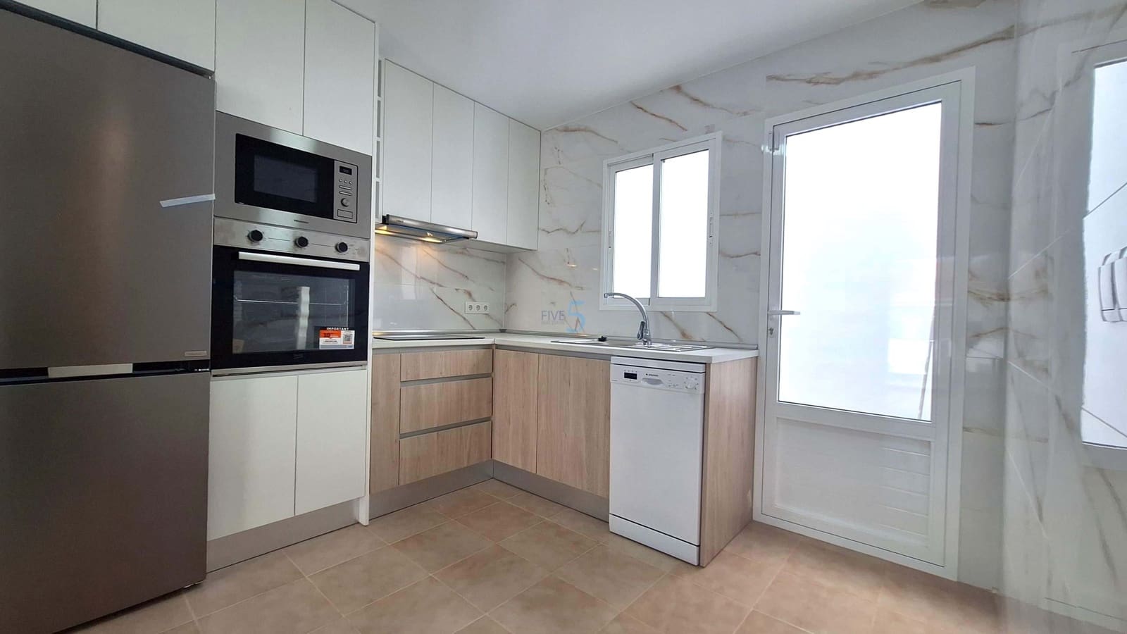 2 quarto Bungalow para venda em Torrevieja - 165 000 € (Ref: 9914631)