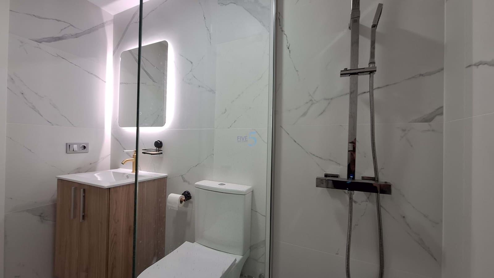 1 chambre Appartement à vendre à Torrevieja avec piscine - 118 000 € (Ref: 9914953)