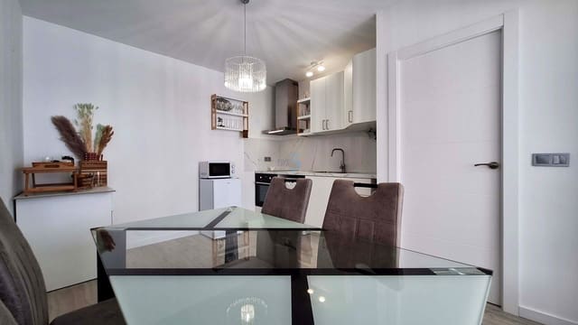 1 chambre Appartement à vendre à Torrevieja avec piscine - 118 000 € (Ref: 9914953)