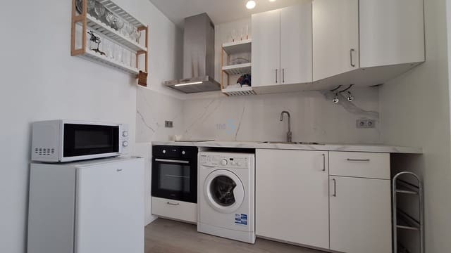 1 chambre Appartement à vendre à Torrevieja avec piscine - 118 000 € (Ref: 9914953)