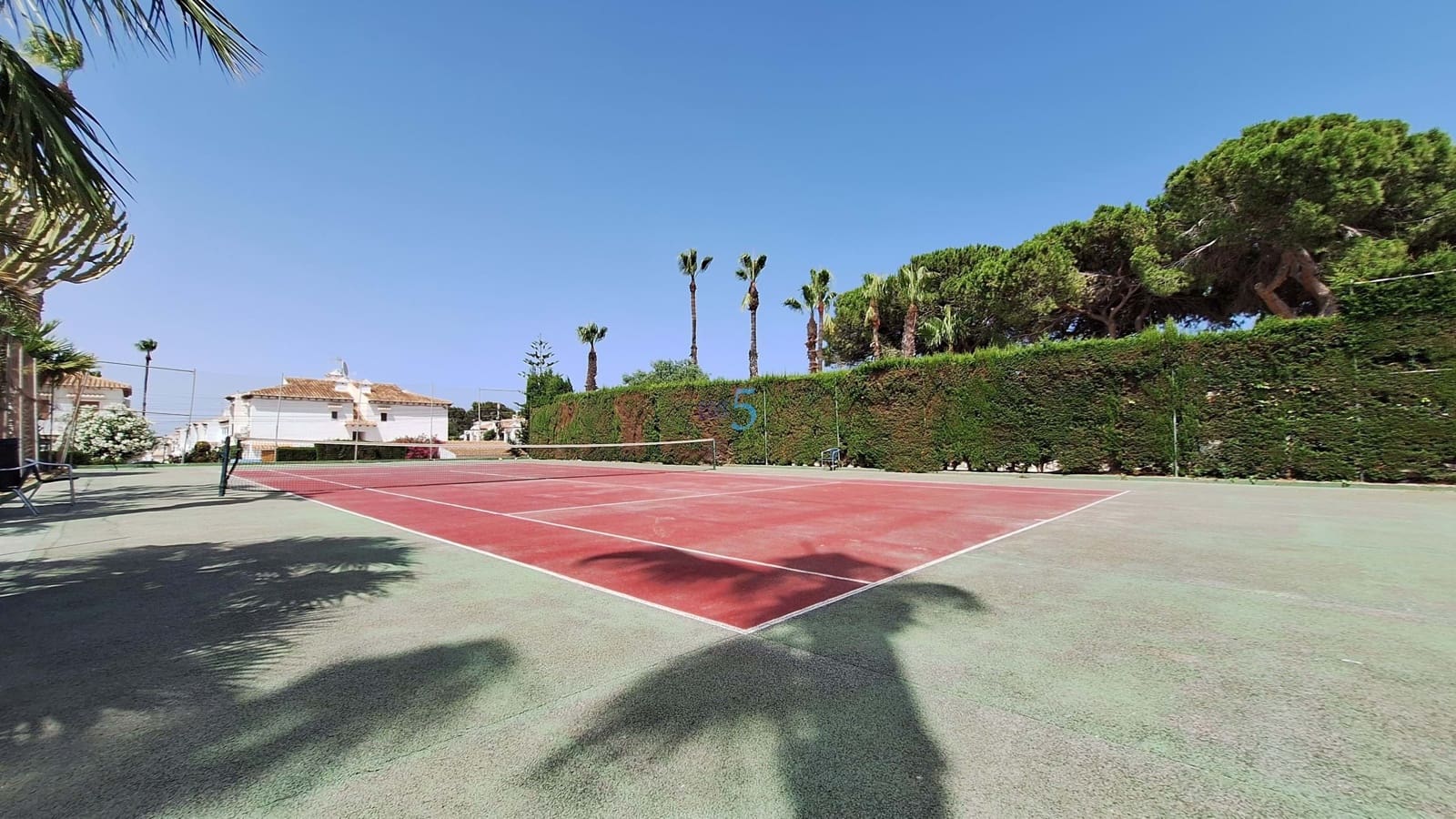 1 chambre Appartement à vendre à Torrevieja avec piscine - 118 000 € (Ref: 9914953)