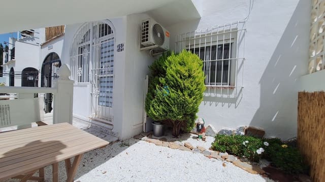 1 chambre Appartement à vendre à Torrevieja avec piscine - 118 000 € (Ref: 9914953)