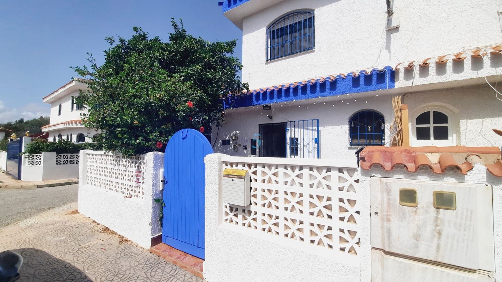 2 slaapkamer Huis te koop in Estrella de Mar met zwembad - € 199.500 (Ref: 9915098)