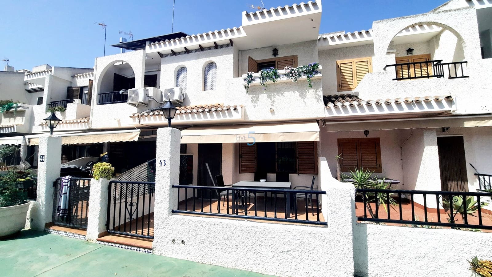 Casa de 2 habitaciones en San Pedro del Pinatar en venta con piscina - 159.950 € (Ref: 9915099)