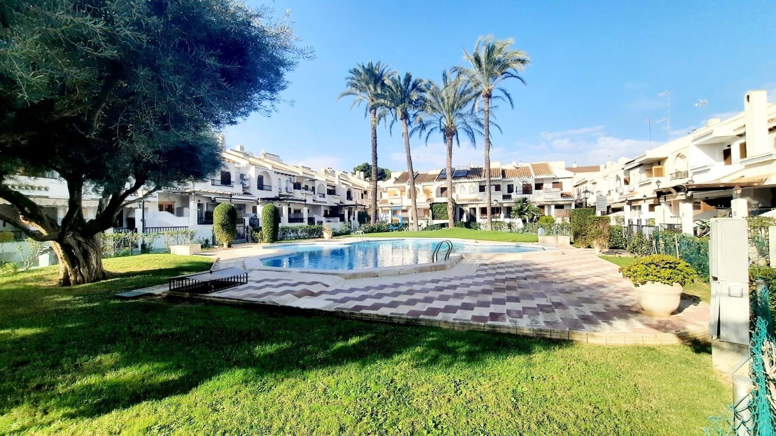 Casa de 2 habitaciones en San Pedro del Pinatar en venta con piscina - 159.950 € (Ref: 9915099)